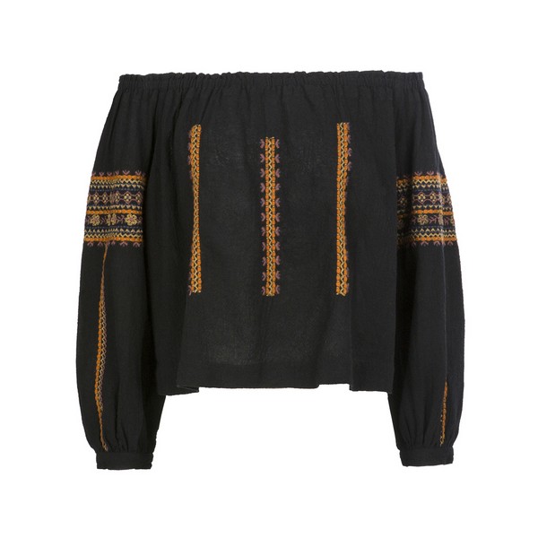 A 1990S INFLUENCE AND A LOYALTY TO THE SPIRIT OF STREETWEAR SET THE TREND FOR THE NEW PULL&BEAR AUTUMN-WINTER COLLECTION